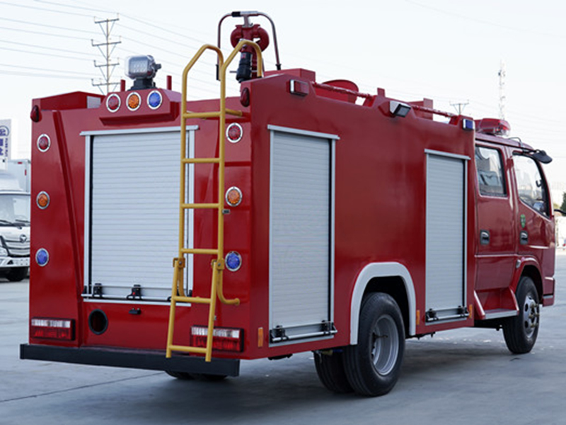 東風(fēng)2.5方國六水罐消防車