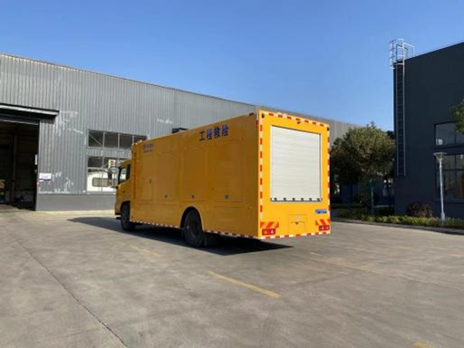 東風(fēng)天錦4000方排水車(chē)（便攜）