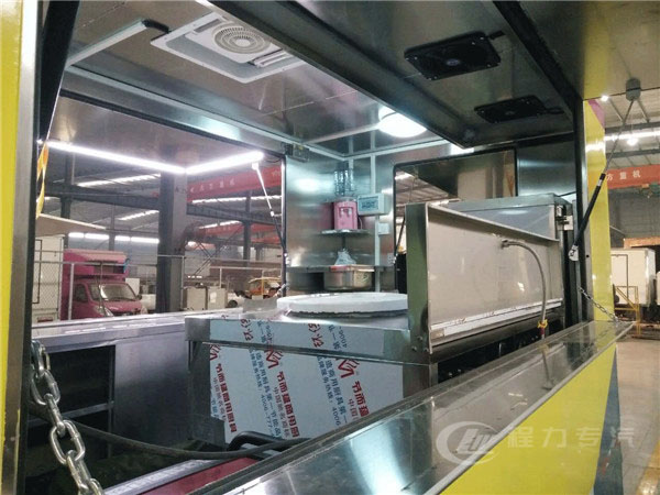 廂長(zhǎng)3.8米金杯 售貨車(chē)